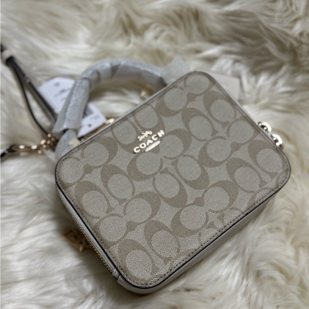 BOX CROSSBODY IN SIGNATURE CANVAS (COACH C3148) - Picture 2 of 9